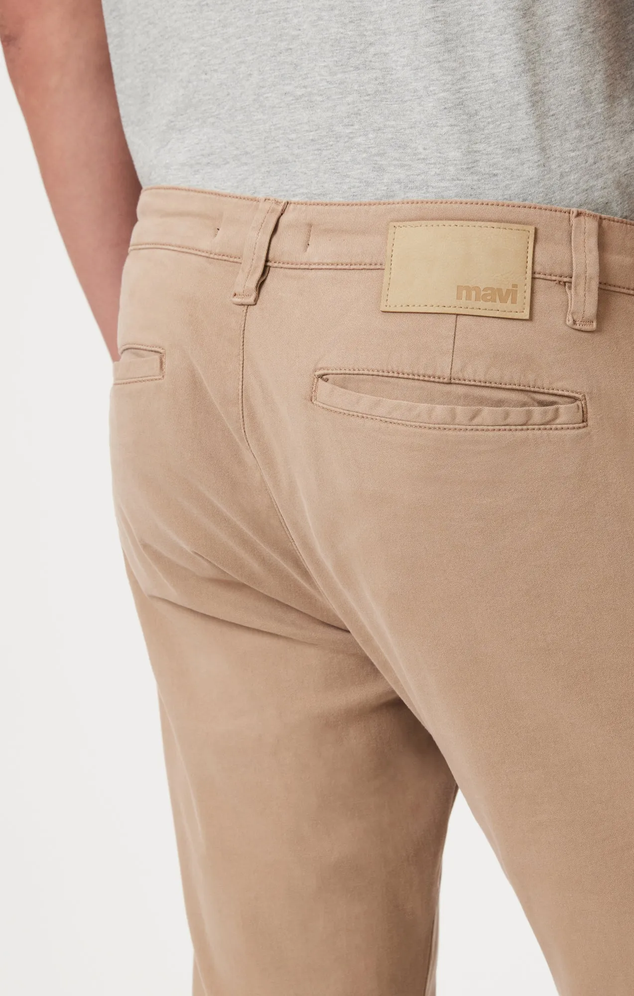 JOHNNY SLIM CHINO IN SAND CASUAL TWILL